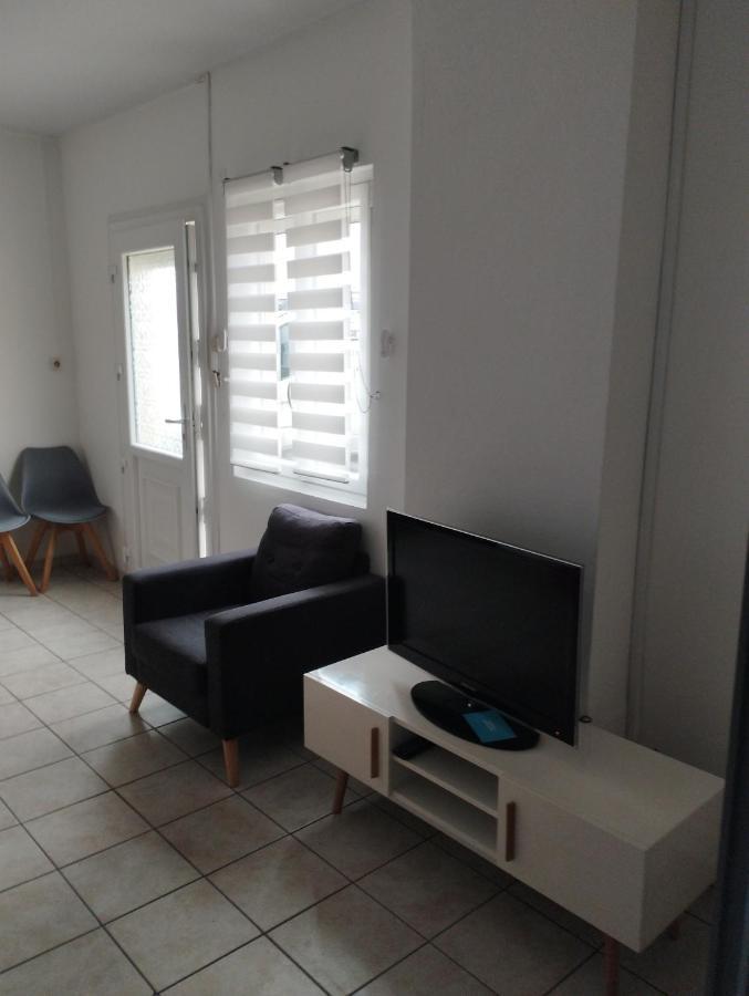 Meximieux Apartment Exterior photo